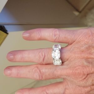 14 kt white gold and cubic zirconia ring